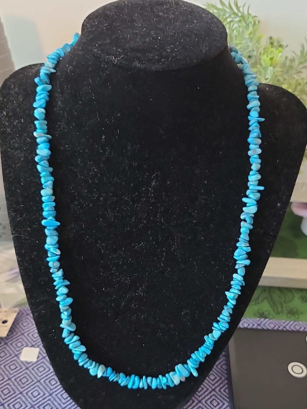 Vintage Native American Turquoise Chip Necklace